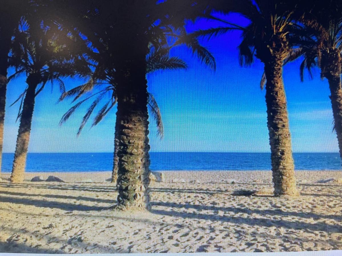 Benalbeach 2bdr Beach100m 5 Pools Gardens Apartment