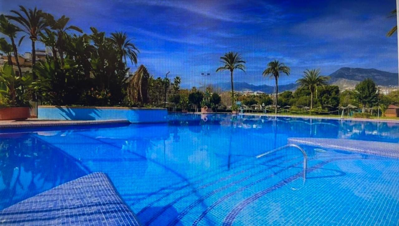 Benalbeach 2bdr Beach100m 5 Pools Gardens Benalmadena