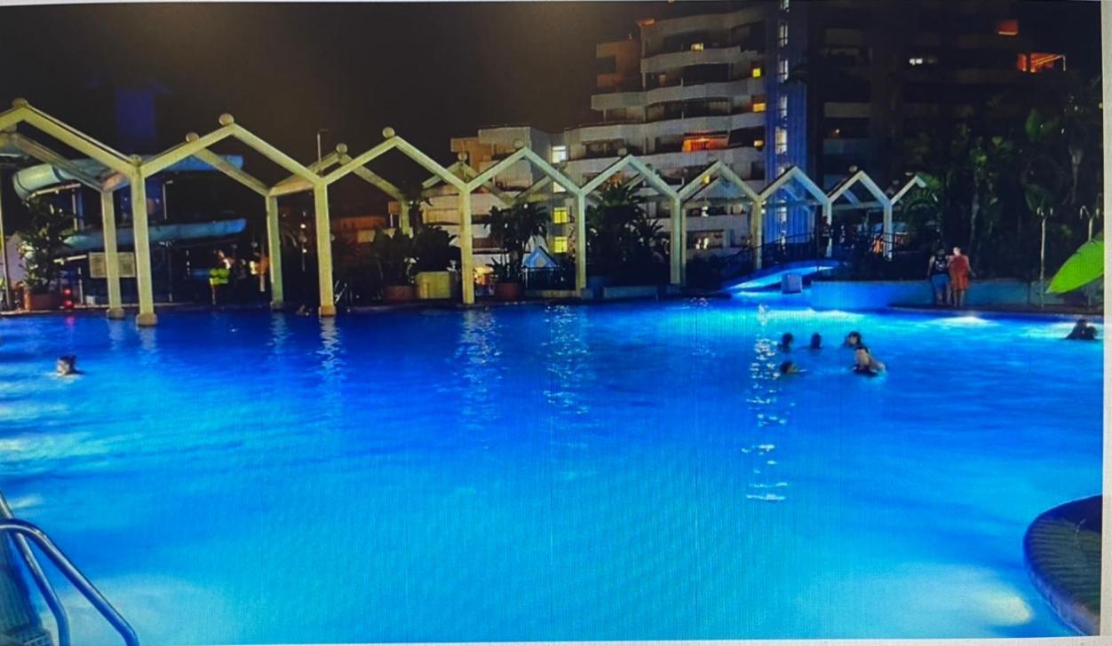 Benalbeach 2bdr Beach100m 5 Pools Gardens * Benalmadena