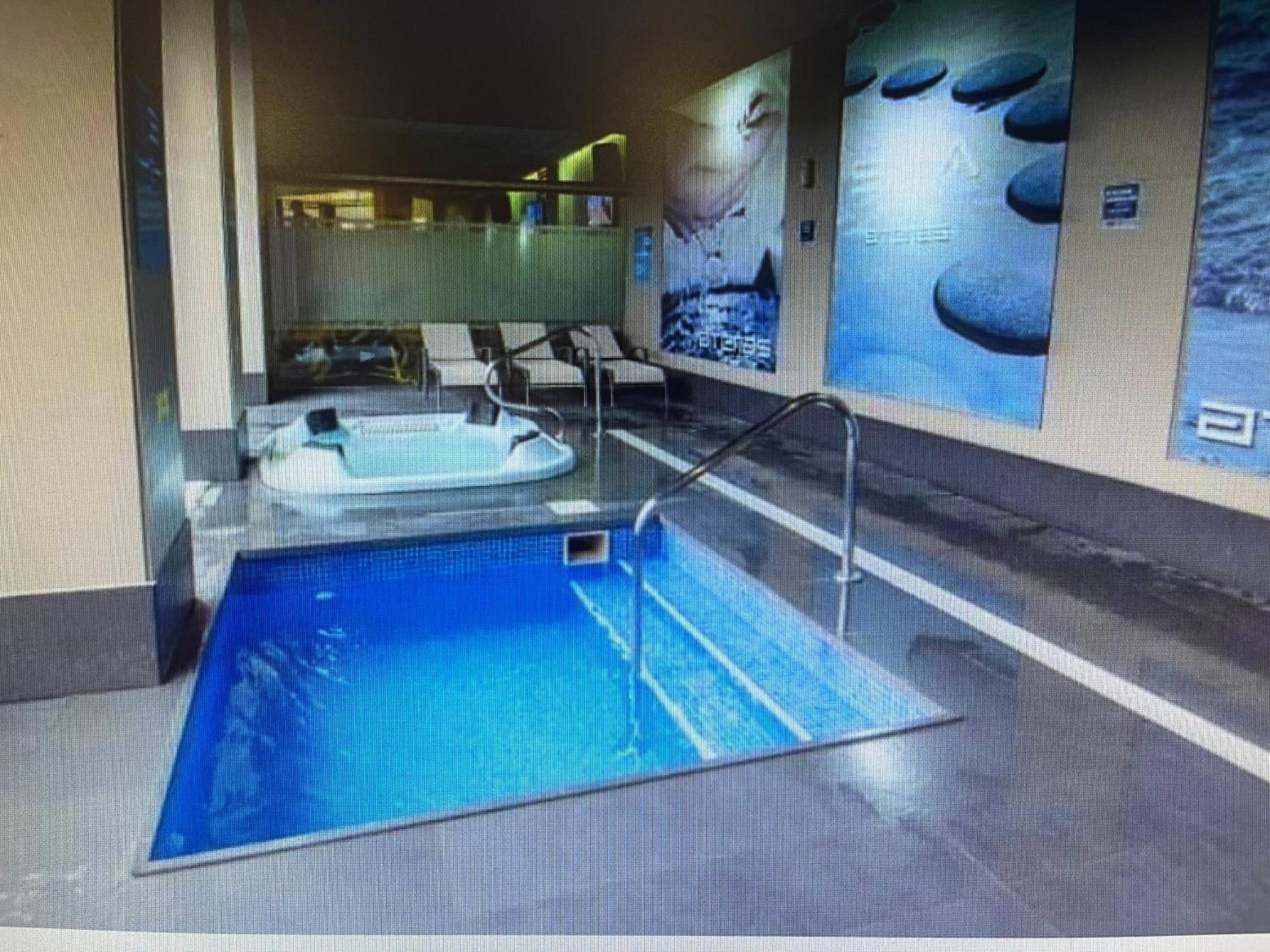 Apartment Benalbeach 2bdr Beach100m 5 Pools Gardens